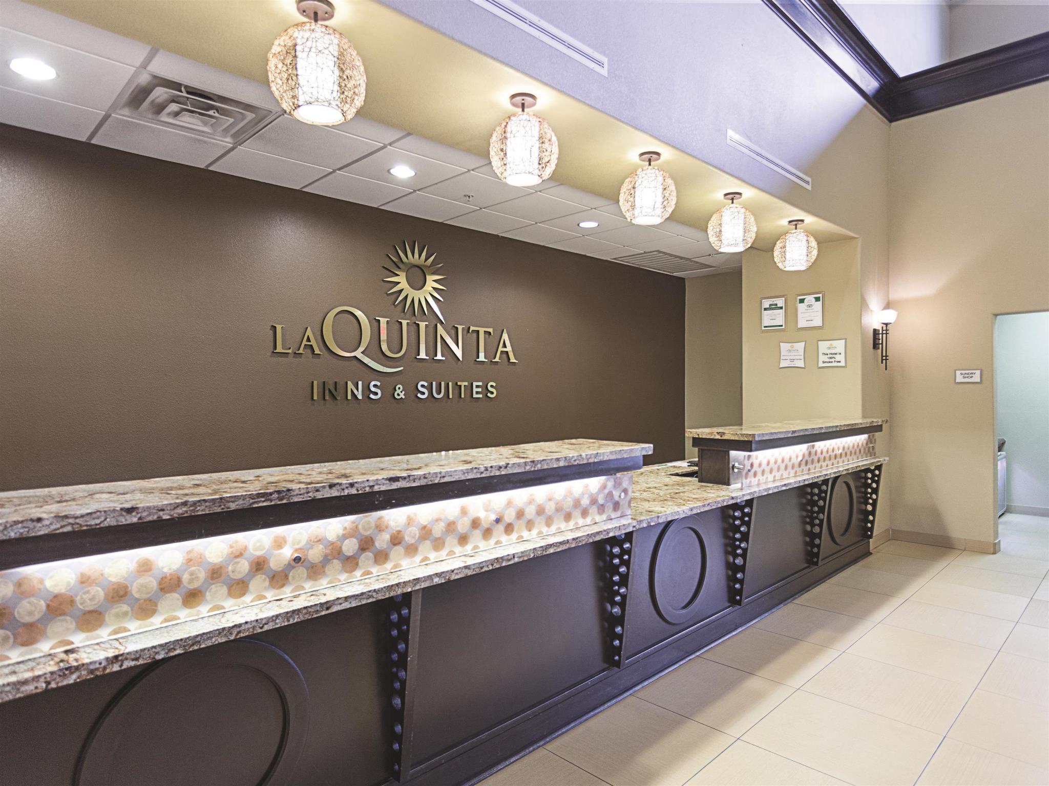 Готель La Quinta By Wyndham Houston Energy Corridor Екстер'єр фото